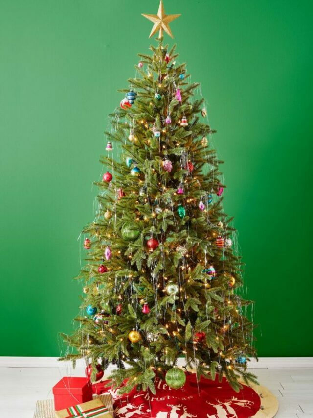 10 Unique Christmas Tree Decorations Ideas